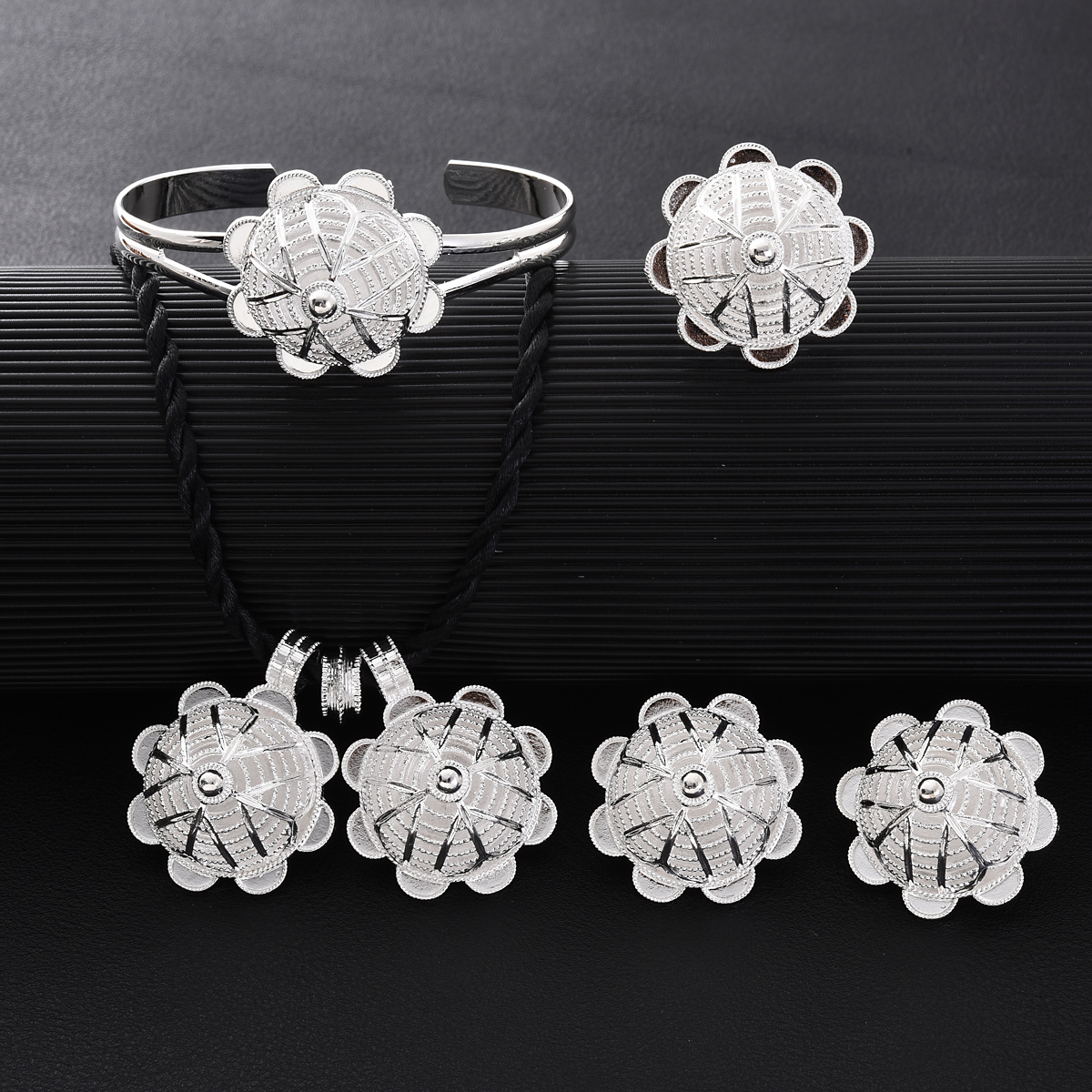 Africa Silver Color Jewelry Ac - Men Accessories In Dubai ulasan dan harga
