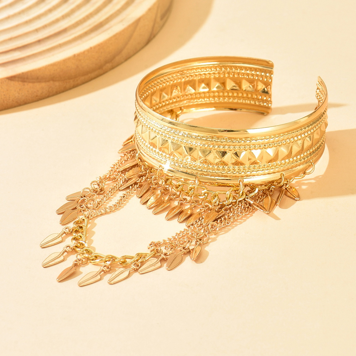 New Trendy Golden Metal Coin L - Men Accessories Chain And Bracelet ulasan dan harga