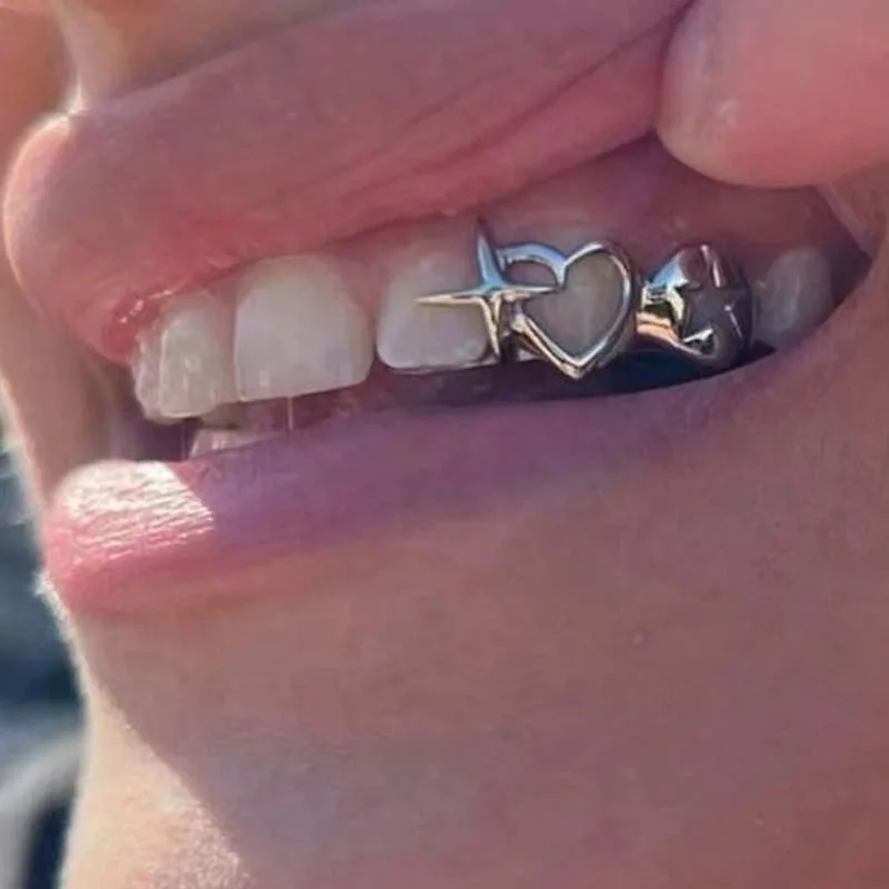Punk Hip Hop Hollow Heart Teet - Men Accessories Silver ulasan dan harga